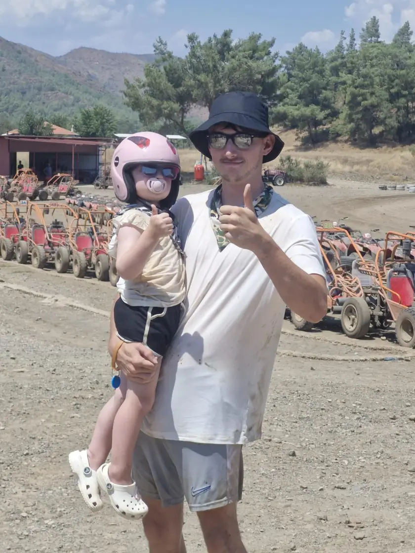 10,000+ happy guests!
